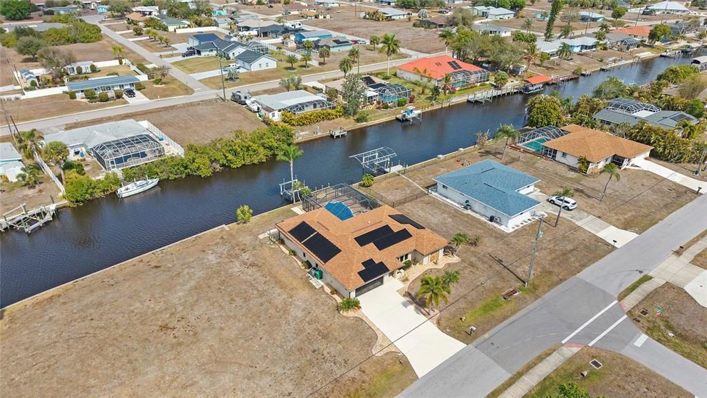 En Venta: $499,000 (3 camas, 2 baños, 2033 Pies cuadrados)