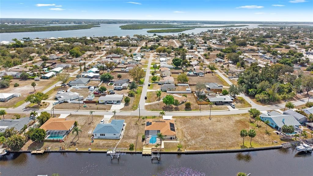 En Venta: $499,000 (3 camas, 2 baños, 2033 Pies cuadrados)