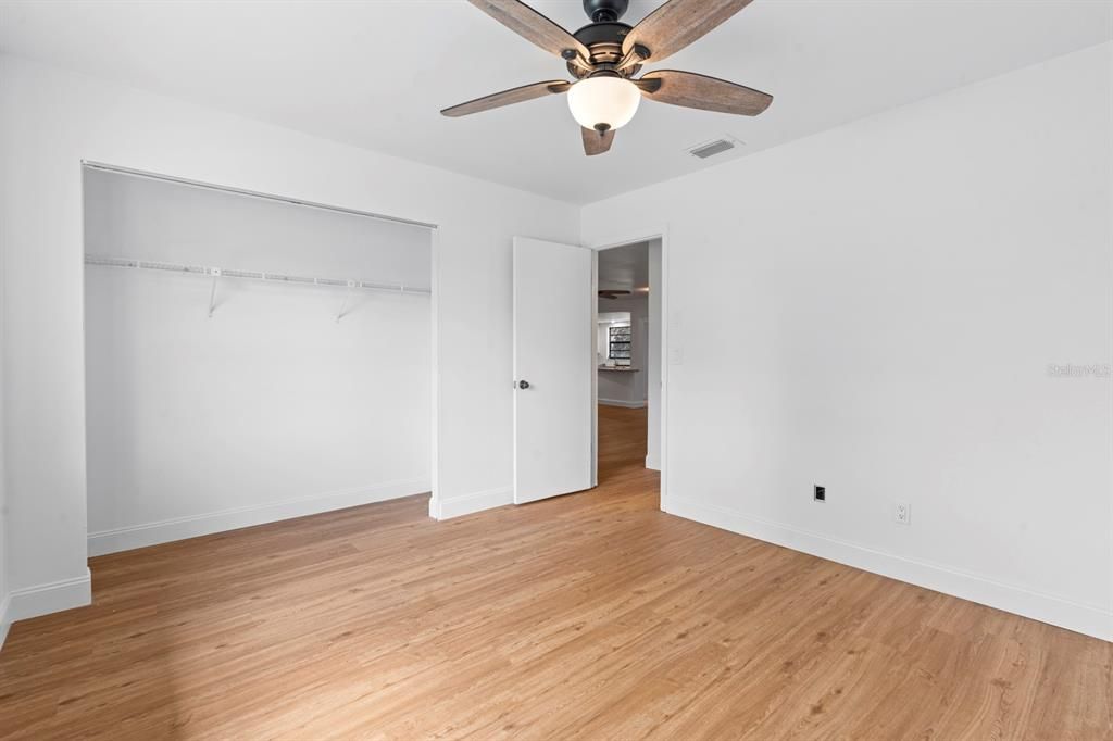Activo con contrato: $145,000 (2 camas, 2 baños, 1203 Pies cuadrados)