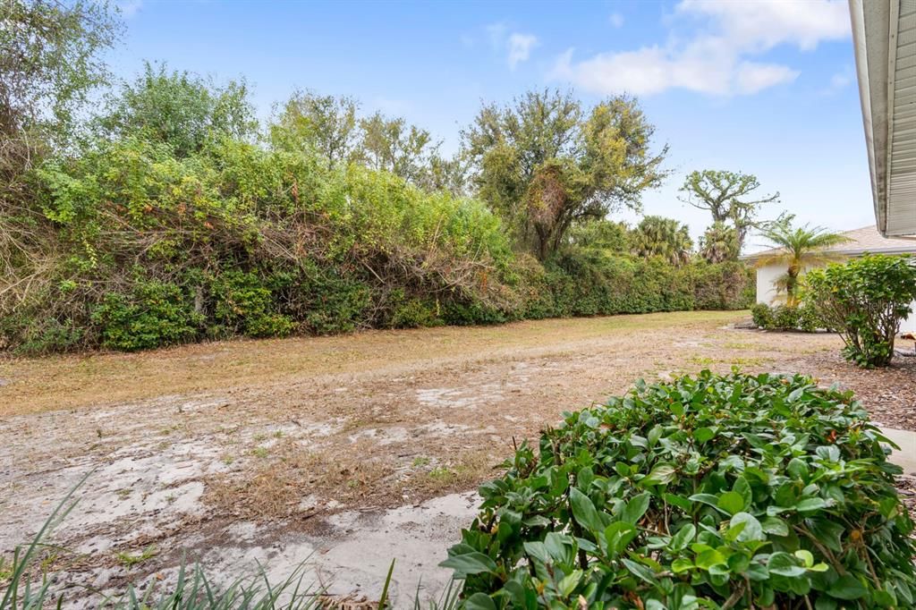 Activo con contrato: $145,000 (2 camas, 2 baños, 1203 Pies cuadrados)