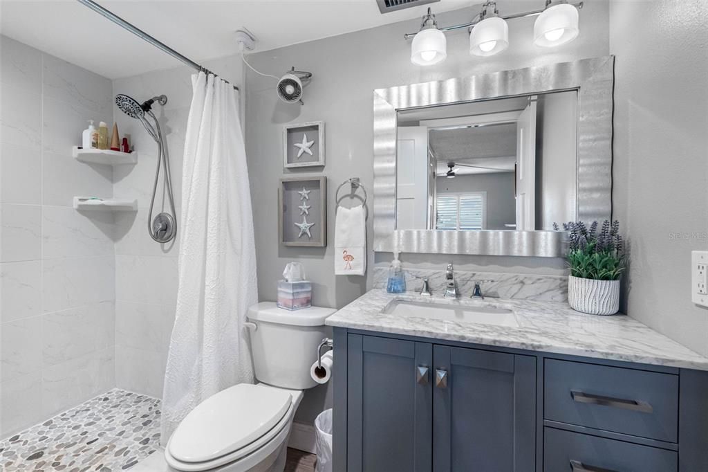 For Sale: $529,000 (2 beds, 2 baths, 1070 Square Feet)