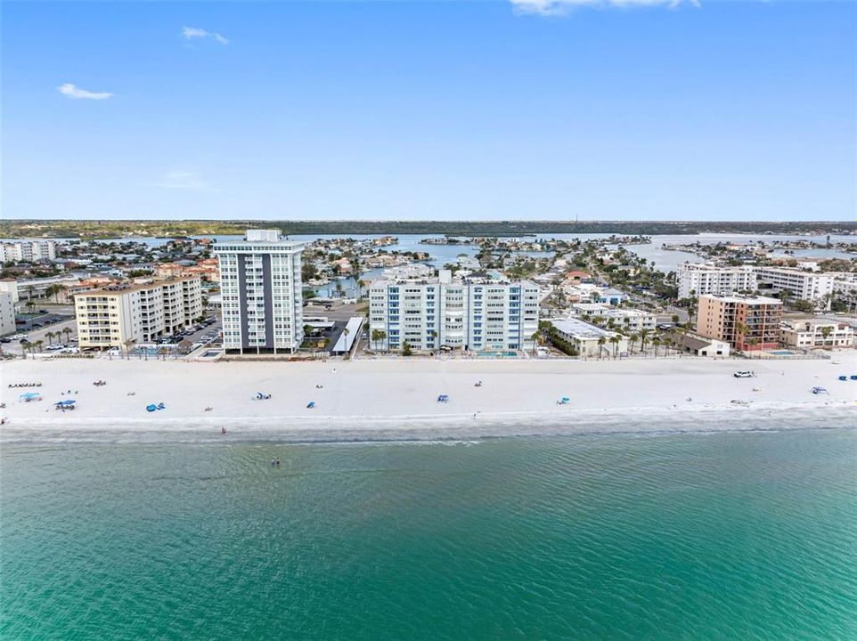 For Sale: $529,000 (2 beds, 2 baths, 1070 Square Feet)