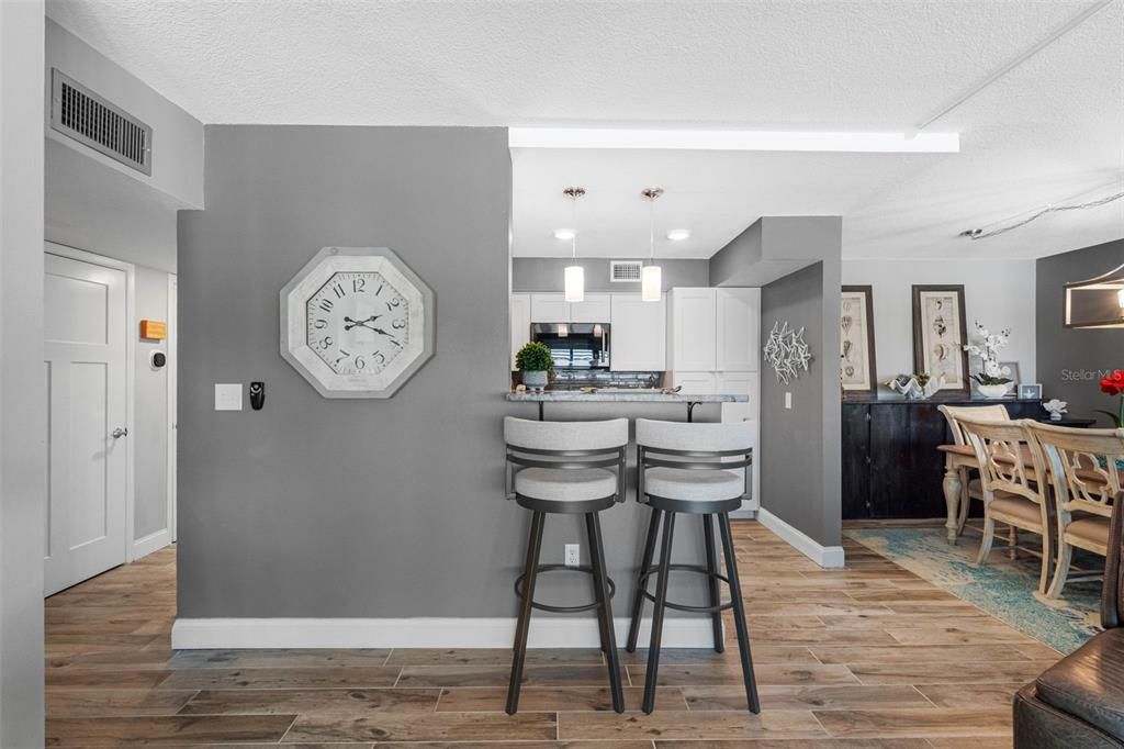 For Sale: $529,000 (2 beds, 2 baths, 1070 Square Feet)