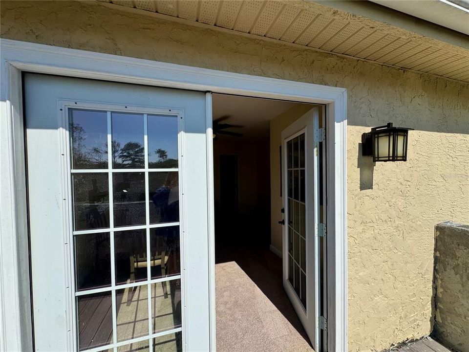 For Rent: $1,299 (1 beds, 1 baths, 700 Square Feet)