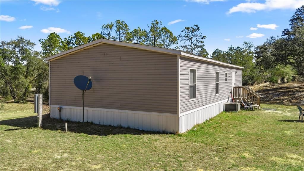 На продажу: $204,900 (3 спален, 2 ванн, 1352 Квадратных фут)