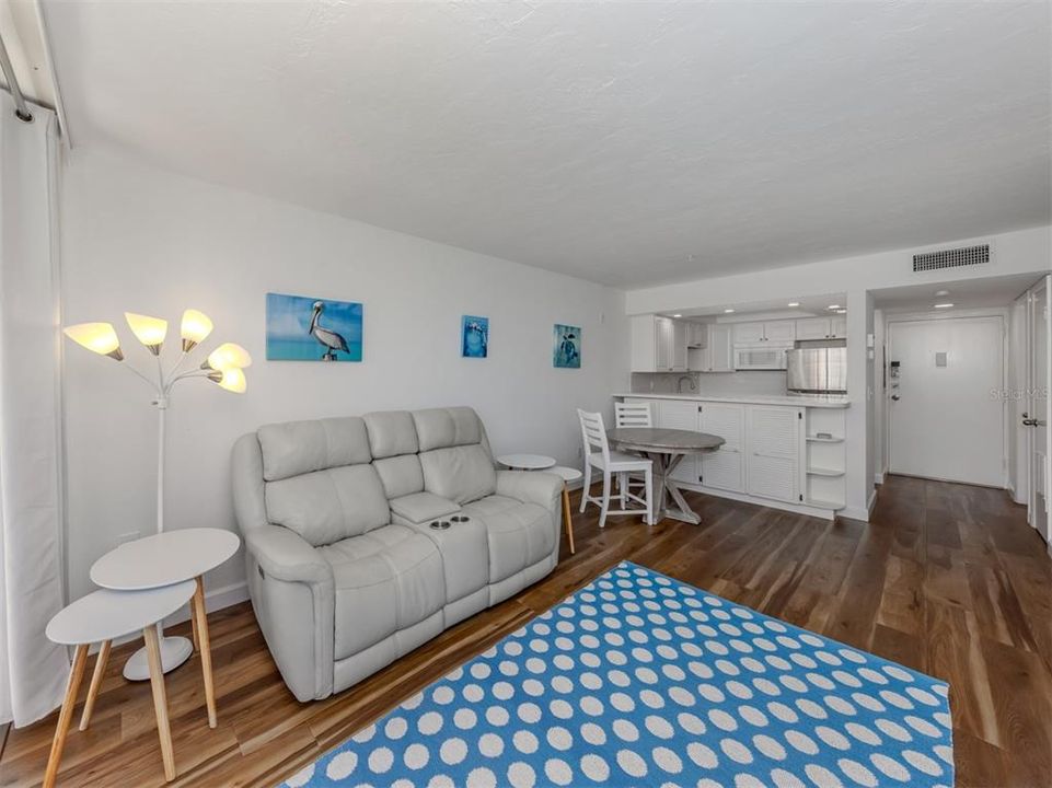 En Venta: $99,000 (1 camas, 1 baños, 633 Pies cuadrados)