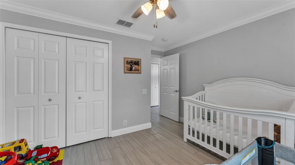 Под контрактом: $368,000 (3 спален, 2 ванн, 1906 Квадратных фут)