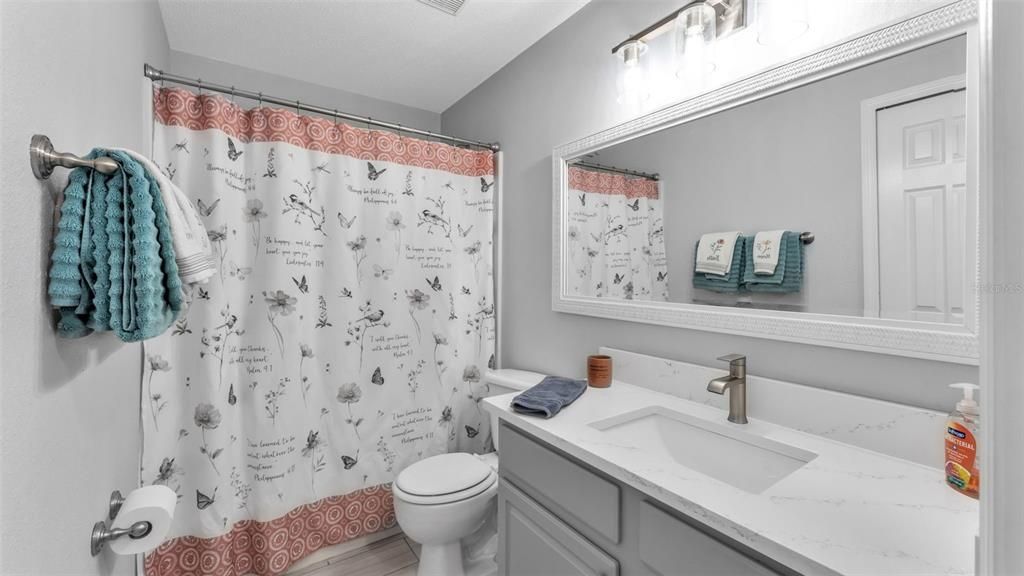 Под контрактом: $368,000 (3 спален, 2 ванн, 1906 Квадратных фут)