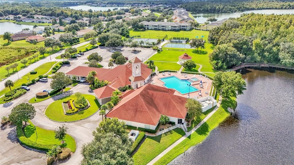Под контрактом: $368,000 (3 спален, 2 ванн, 1906 Квадратных фут)