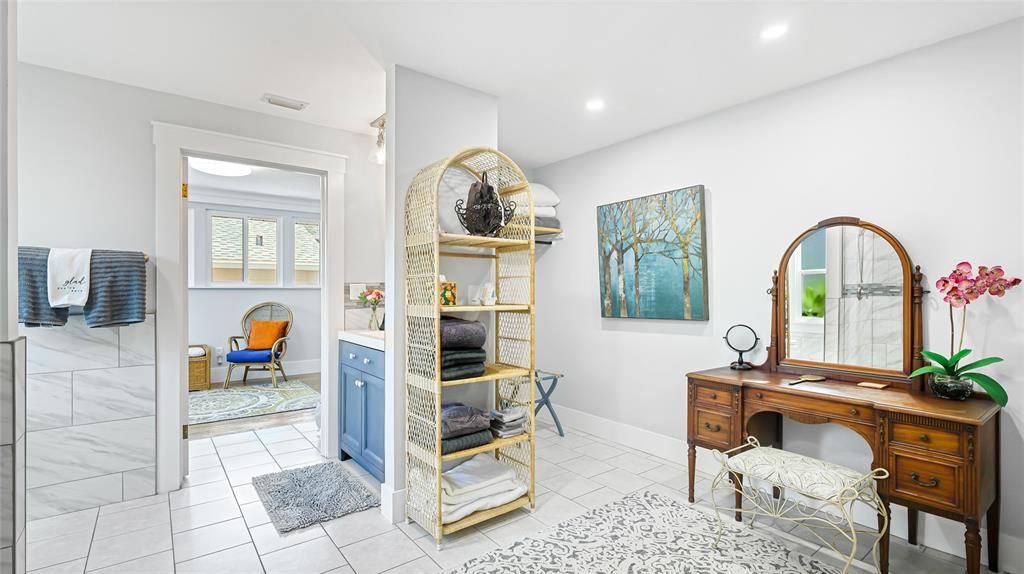 Active With Contract: $759,000 (3 beds, 2 baths, 1708 Square Feet)