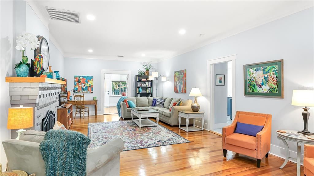 Active With Contract: $759,000 (3 beds, 2 baths, 1708 Square Feet)