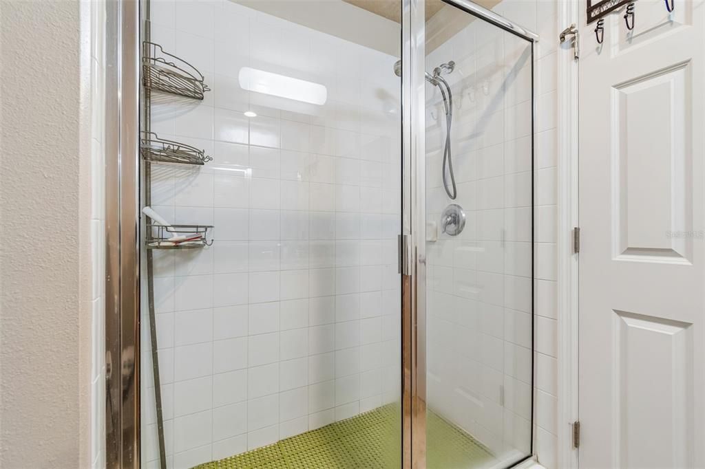На продажу: $339,000 (2 спален, 2 ванн, 1258 Квадратных фут)