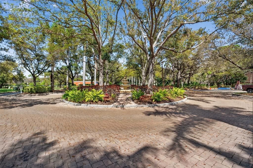Active With Contract: $148,000 (1 beds, 1 baths, 661 Square Feet)