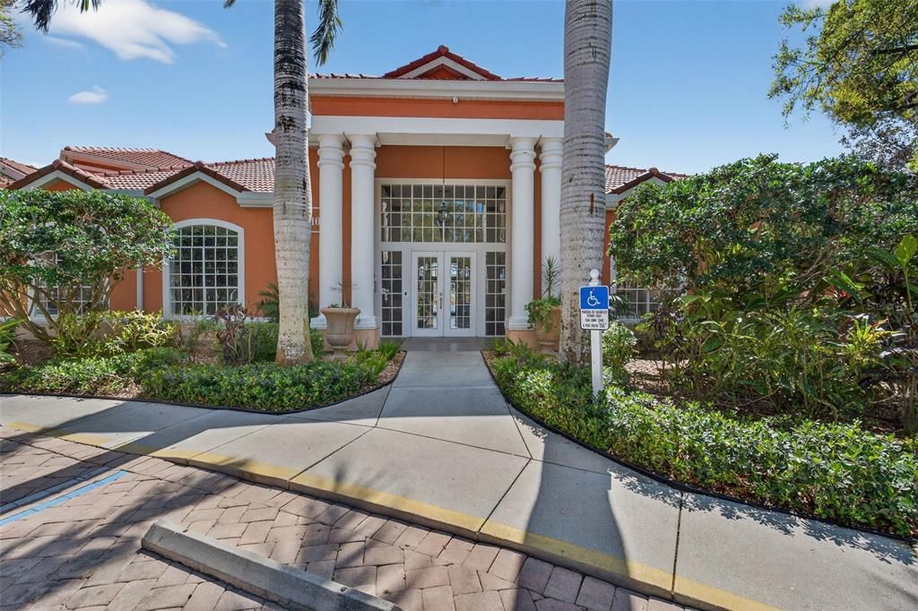 Active With Contract: $148,000 (1 beds, 1 baths, 661 Square Feet)