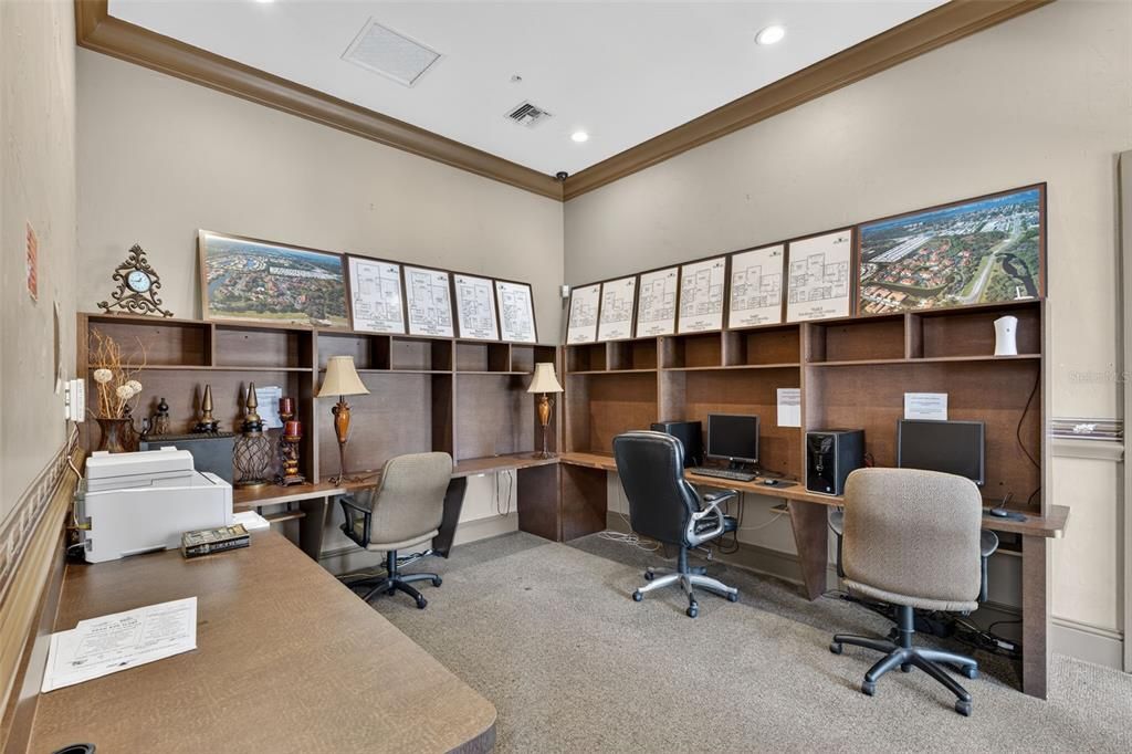 Active With Contract: $148,000 (1 beds, 1 baths, 661 Square Feet)