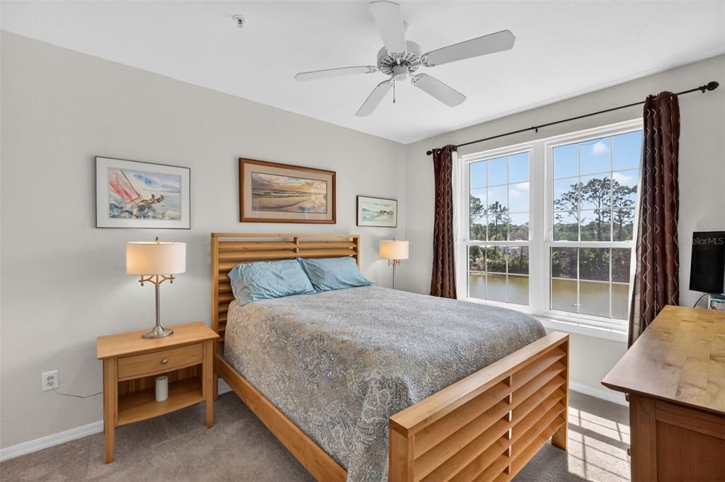 Active With Contract: $148,000 (1 beds, 1 baths, 661 Square Feet)