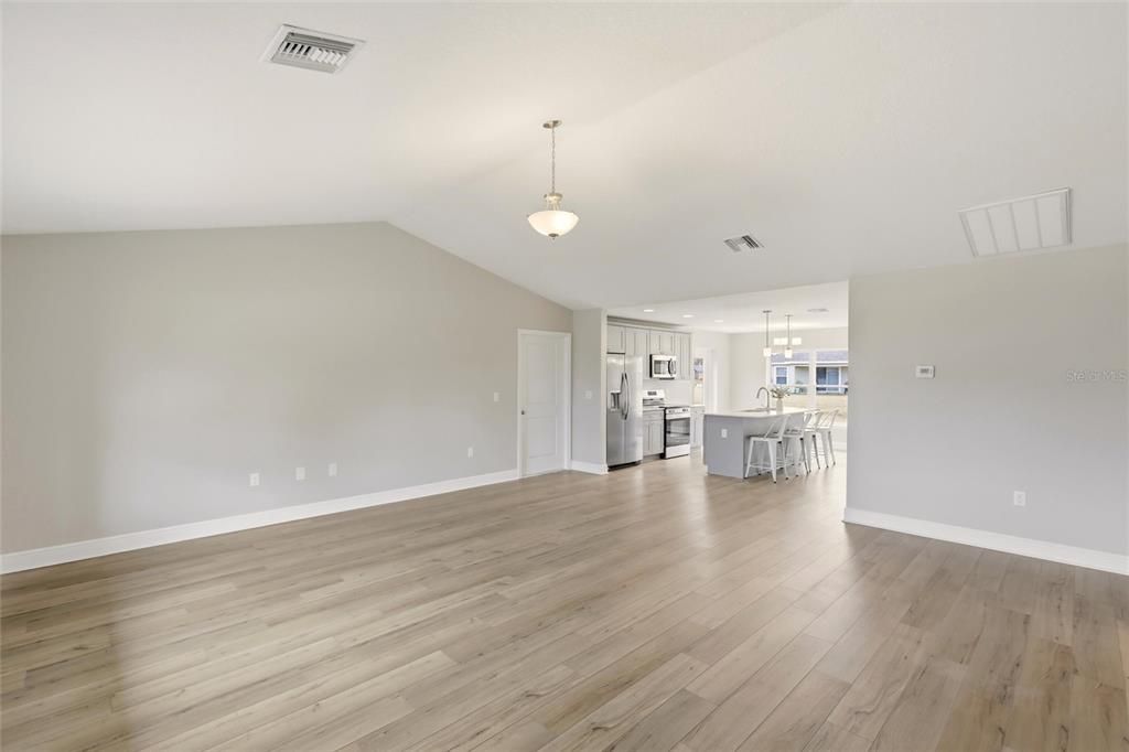 Active With Contract: $309,000 (4 beds, 2 baths, 1860 Square Feet)