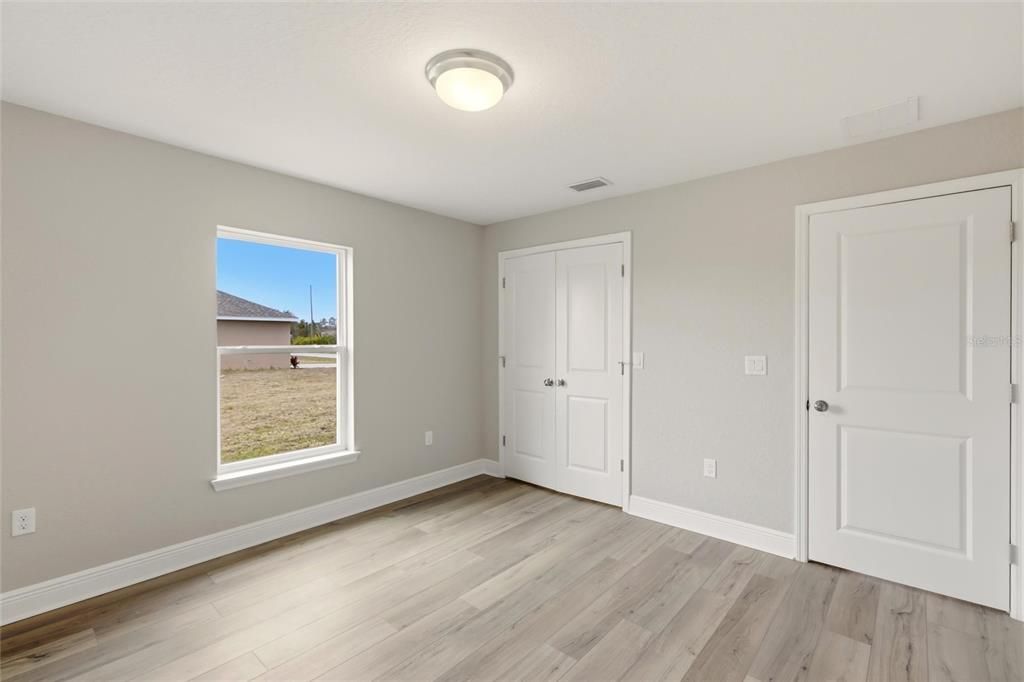 Active With Contract: $309,000 (4 beds, 2 baths, 1860 Square Feet)