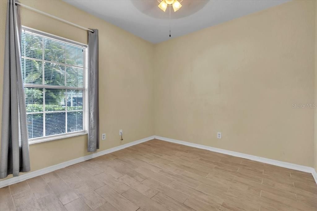 Activo con contrato: $142,500 (2 camas, 2 baños, 924 Pies cuadrados)