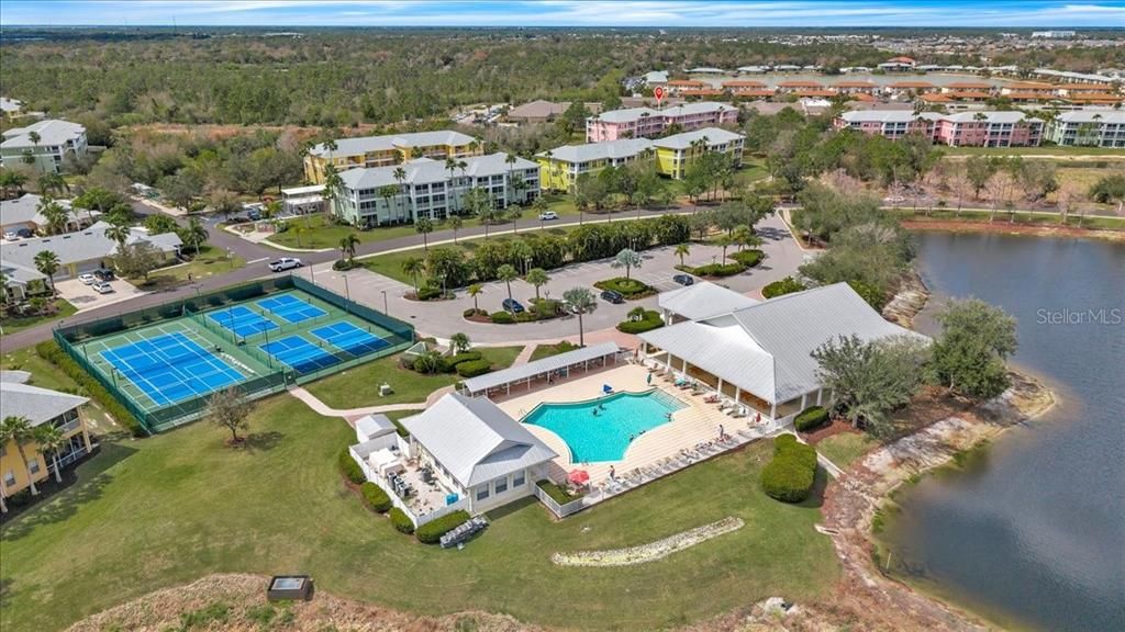 Activo con contrato: $142,500 (2 camas, 2 baños, 924 Pies cuadrados)
