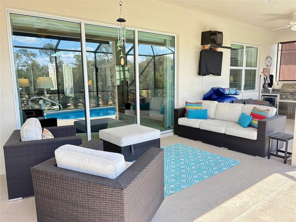 En Venta: $585,000 (3 camas, 2 baños, 2512 Pies cuadrados)