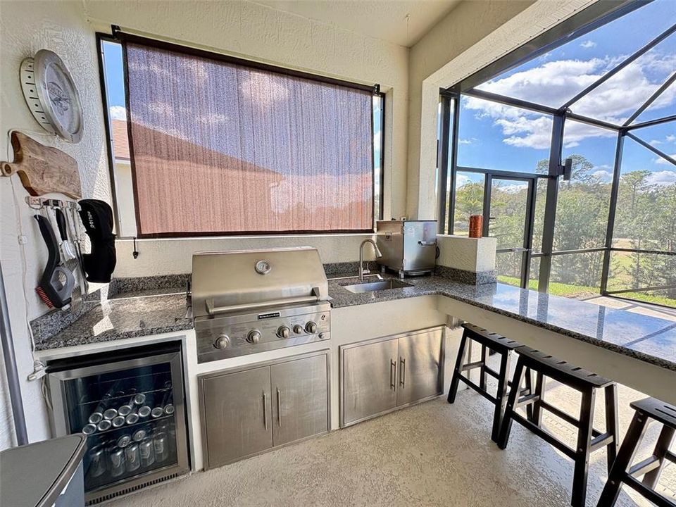 En Venta: $585,000 (3 camas, 2 baños, 2512 Pies cuadrados)