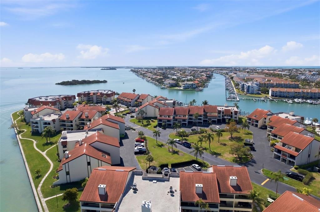 En Venta: $549,900 (2 camas, 2 baños, 1500 Pies cuadrados)