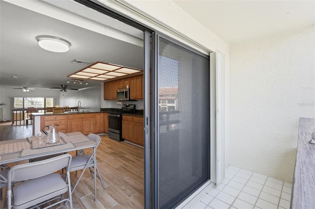 En Venta: $549,900 (2 camas, 2 baños, 1500 Pies cuadrados)