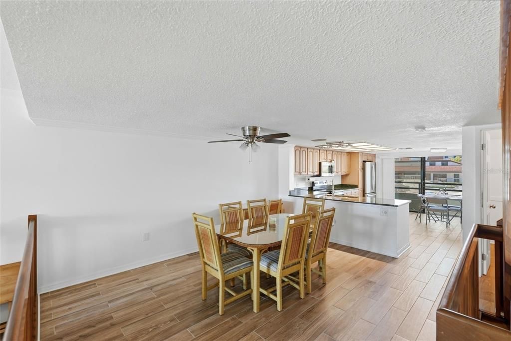 En Venta: $549,900 (2 camas, 2 baños, 1500 Pies cuadrados)