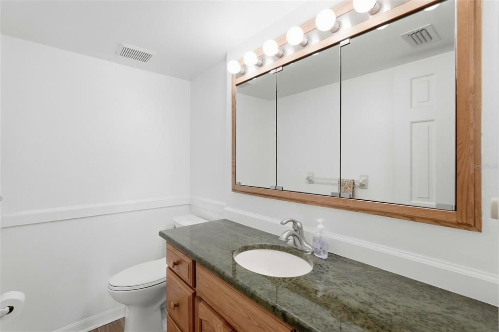 En Venta: $549,900 (2 camas, 2 baños, 1500 Pies cuadrados)