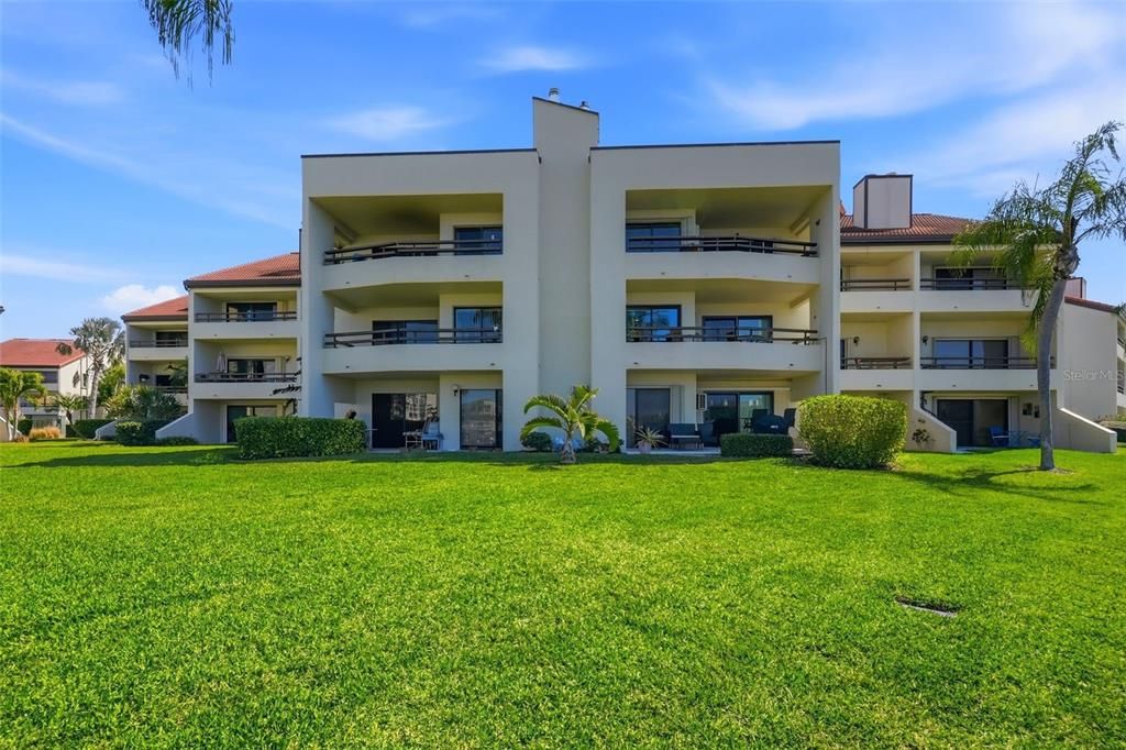 En Venta: $549,900 (2 camas, 2 baños, 1500 Pies cuadrados)
