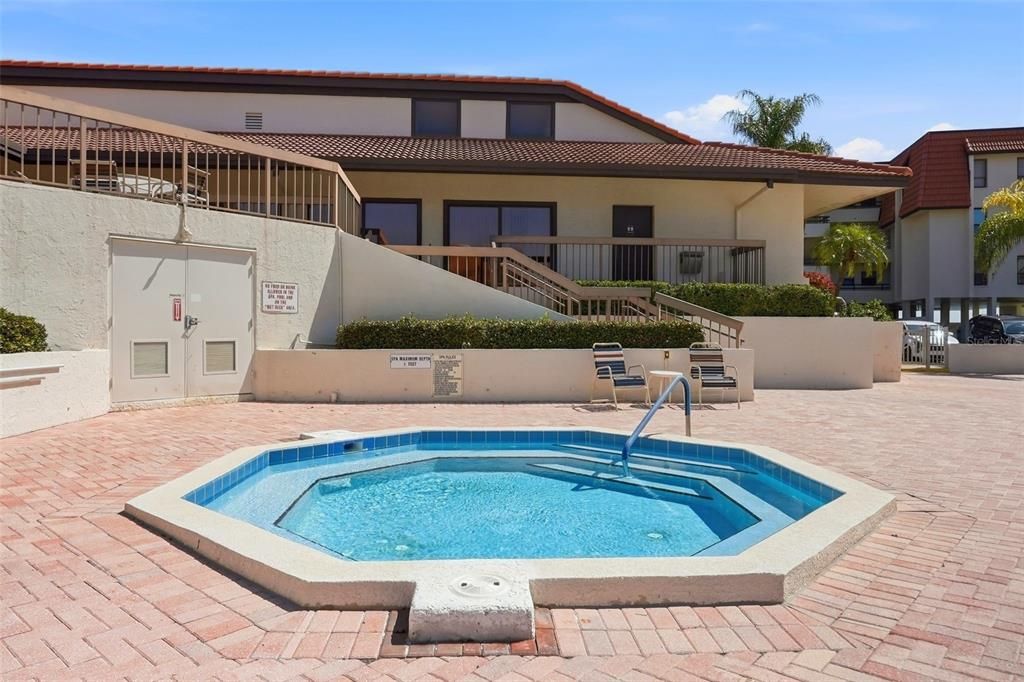 En Venta: $549,900 (2 camas, 2 baños, 1500 Pies cuadrados)