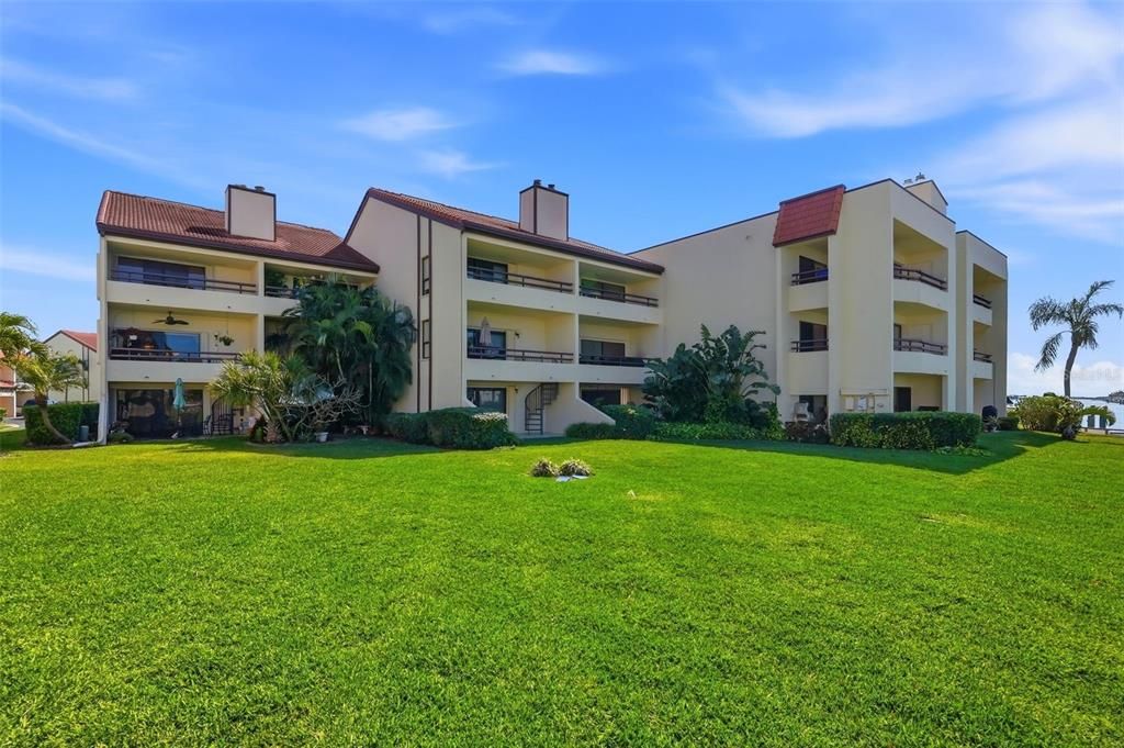 En Venta: $549,900 (2 camas, 2 baños, 1500 Pies cuadrados)