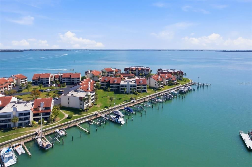 En Venta: $549,900 (2 camas, 2 baños, 1500 Pies cuadrados)