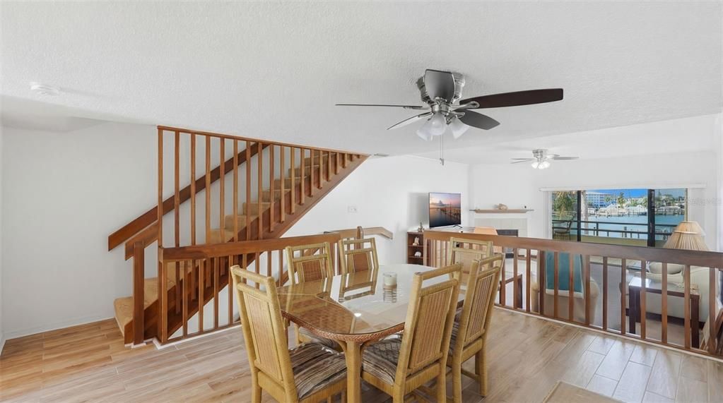 En Venta: $549,900 (2 camas, 2 baños, 1500 Pies cuadrados)