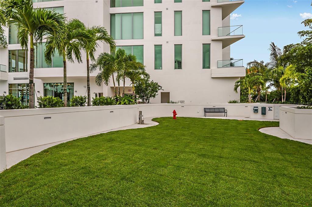待售: $8,495,000 (3 贝兹, 3 浴室, 3647 平方英尺)