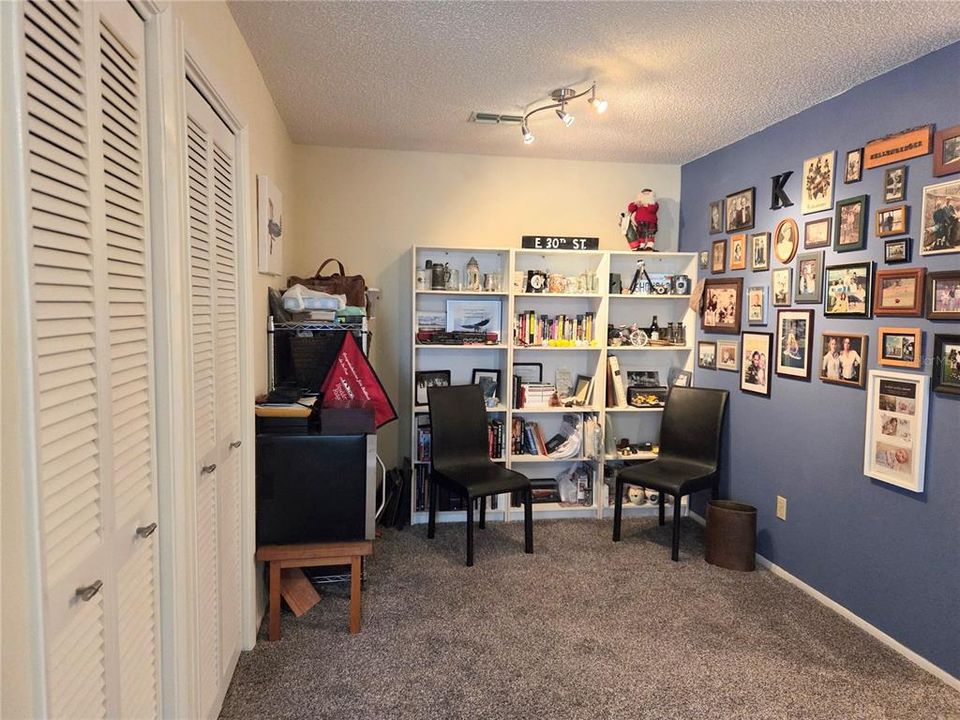 For Sale: $134,900 (2 beds, 2 baths, 1144 Square Feet)