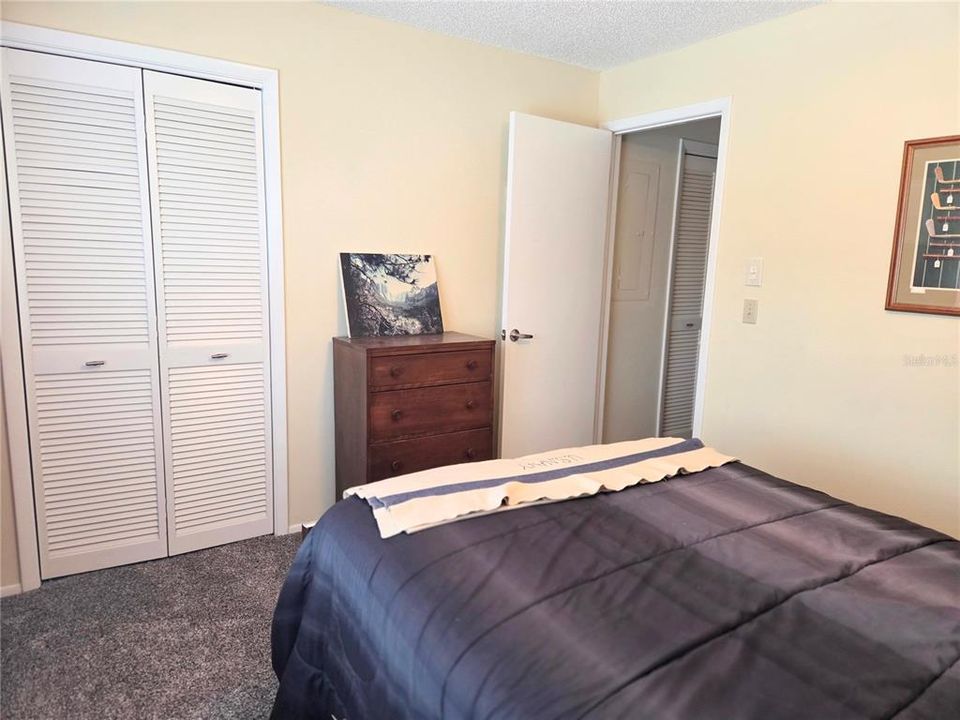 For Sale: $134,900 (2 beds, 2 baths, 1144 Square Feet)