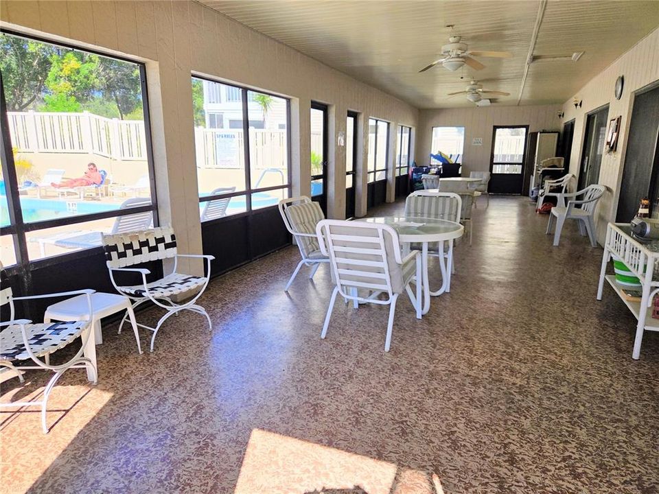 For Sale: $134,900 (2 beds, 2 baths, 1144 Square Feet)