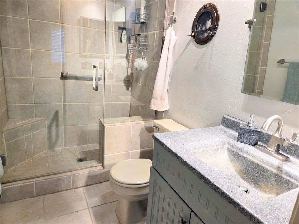 For Sale: $134,900 (2 beds, 2 baths, 1144 Square Feet)