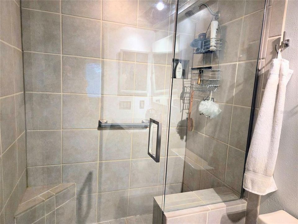 For Sale: $134,900 (2 beds, 2 baths, 1144 Square Feet)