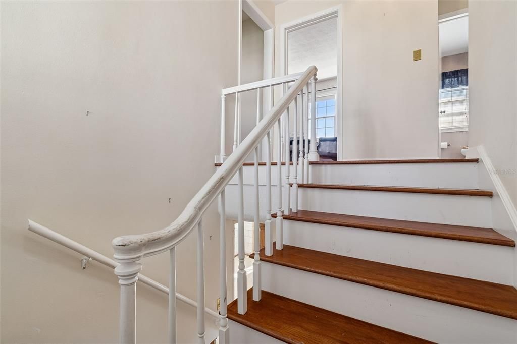 For Sale: $1,000,000 (5 beds, 4 baths, 3528 Square Feet)