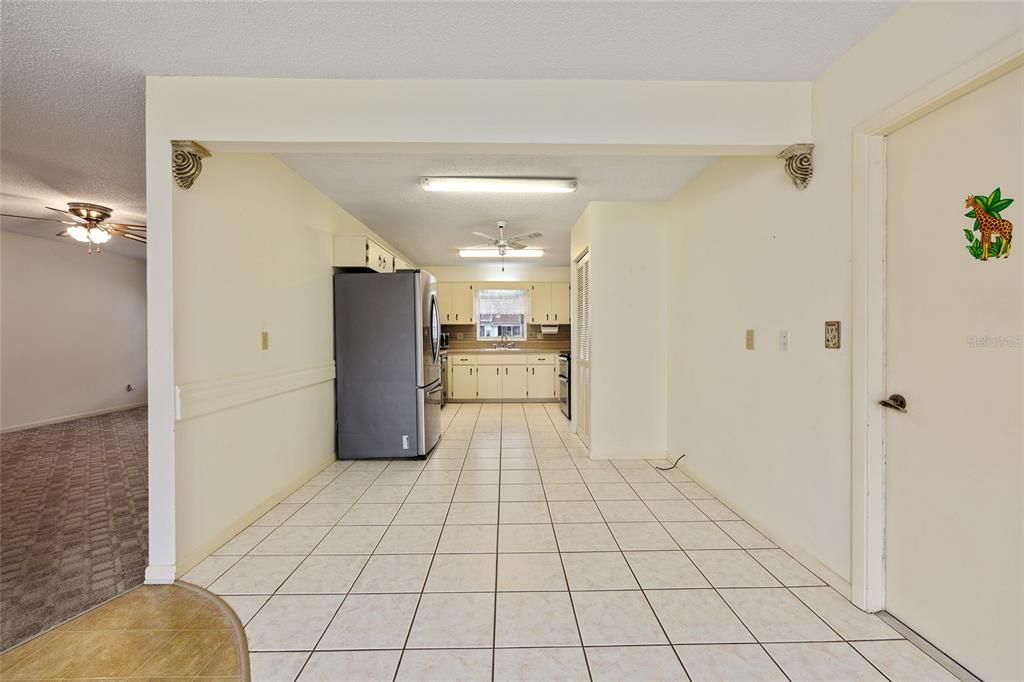 For Sale: $115,000 (2 beds, 2 baths, 1369 Square Feet)