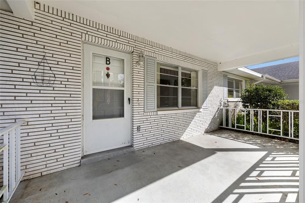 For Sale: $115,000 (2 beds, 2 baths, 1369 Square Feet)