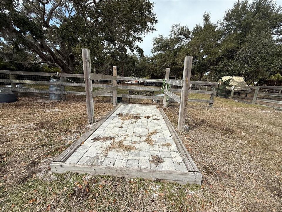 En Venta: $1,595,000 (5.23 acres)