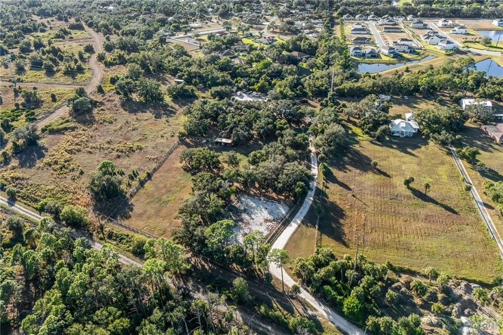 En Venta: $1,595,000 (5.23 acres)