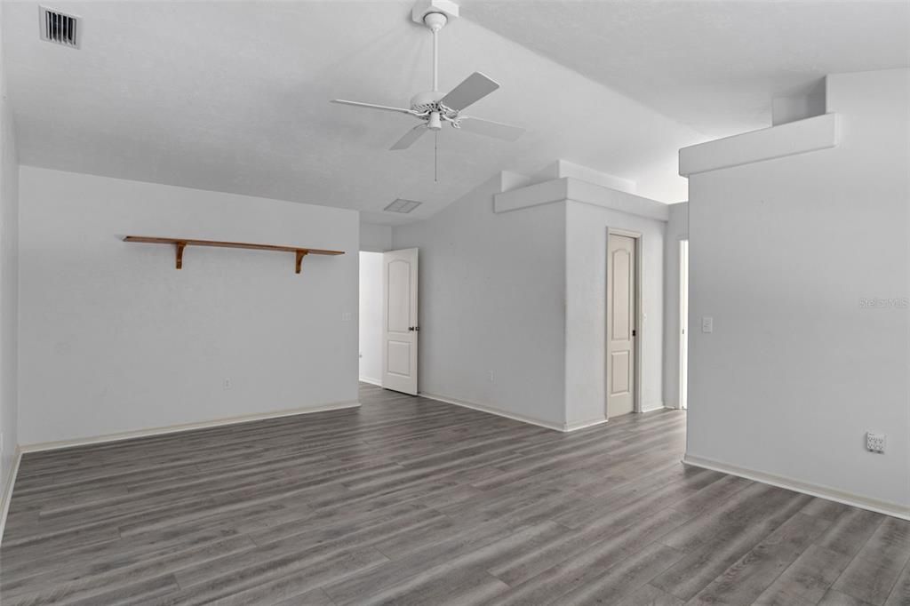For Sale: $625,000 (3 beds, 2 baths, 2943 Square Feet)
