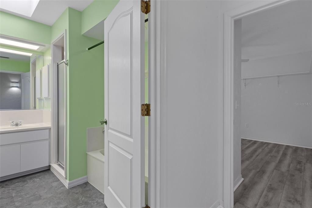 For Sale: $625,000 (3 beds, 2 baths, 2943 Square Feet)