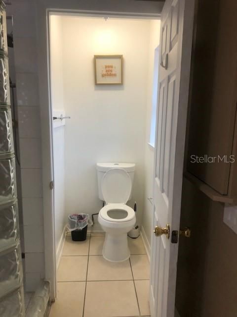 Под контрактом: $1,100 (0 спален, 1 ванн, 420 Квадратных фут)