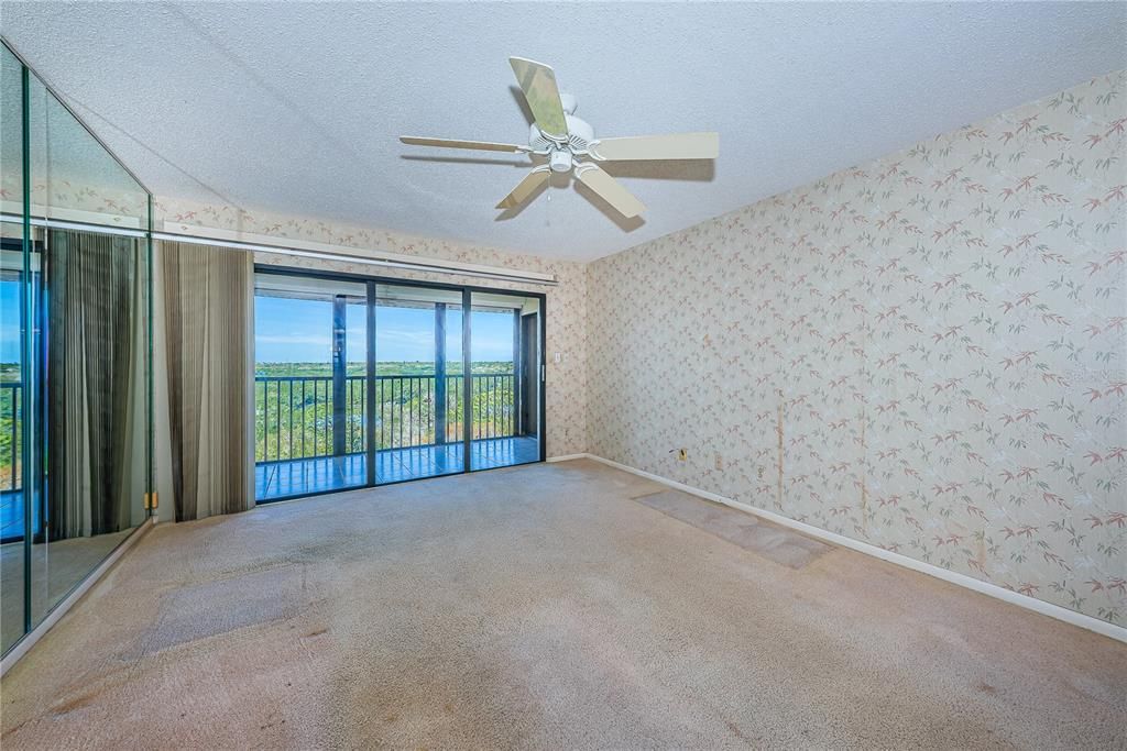 Activo con contrato: $199,000 (2 camas, 2 baños, 1280 Pies cuadrados)
